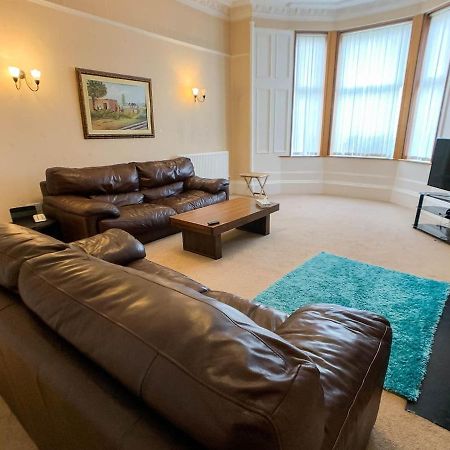 Large Glasgow South Family Home - Free Parking Exterior foto